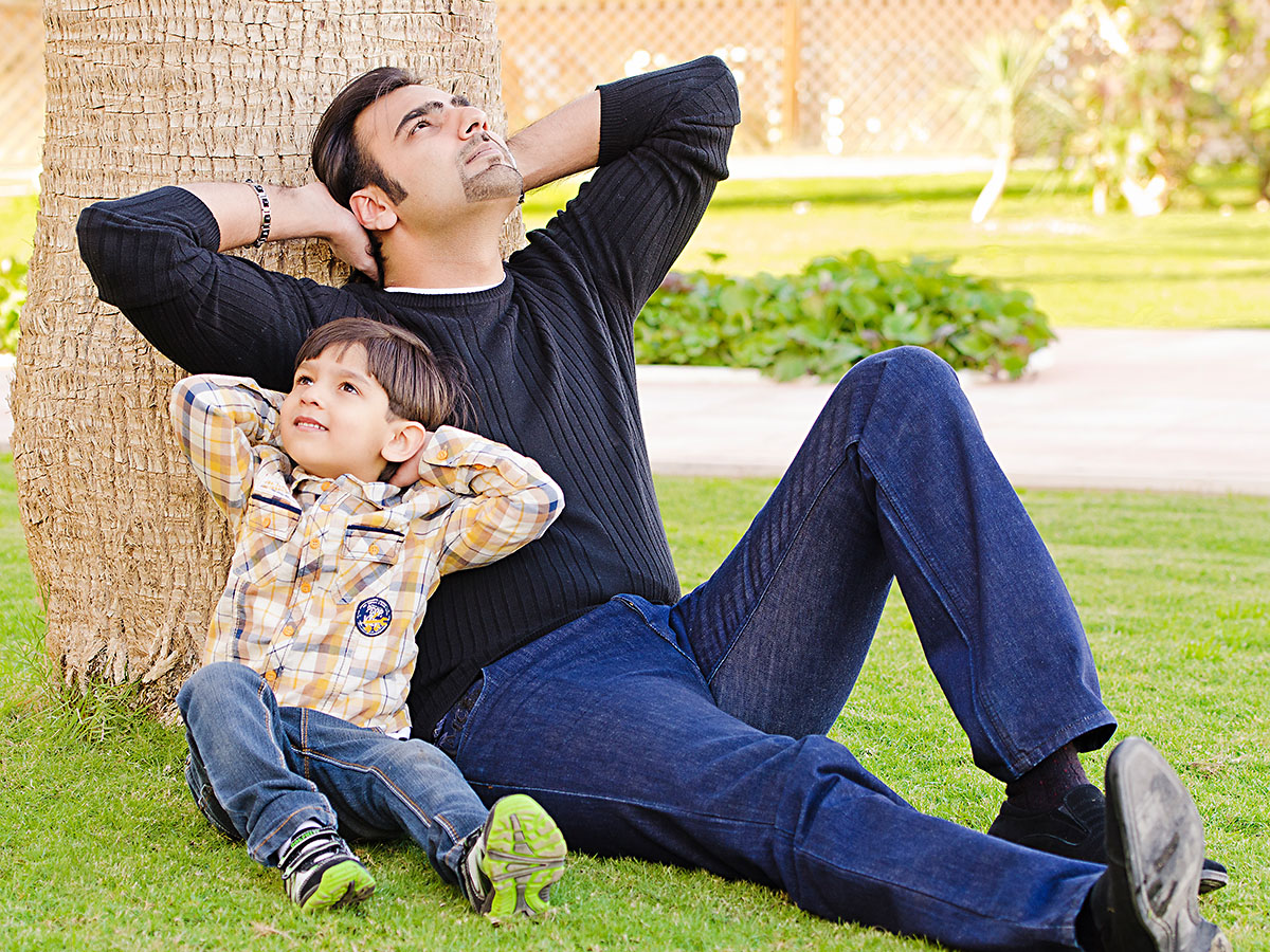 family poirtrait - dad and son