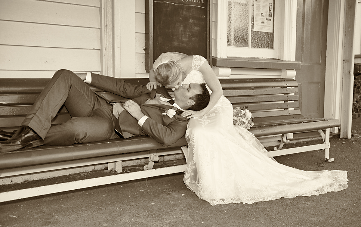 wedding at heritage park Whangarei NZ. Photo captured by wedding photographer Angelika Thorn