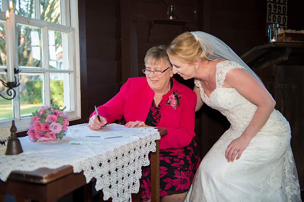 witnesses signing wedding certificate, whagarei NZ