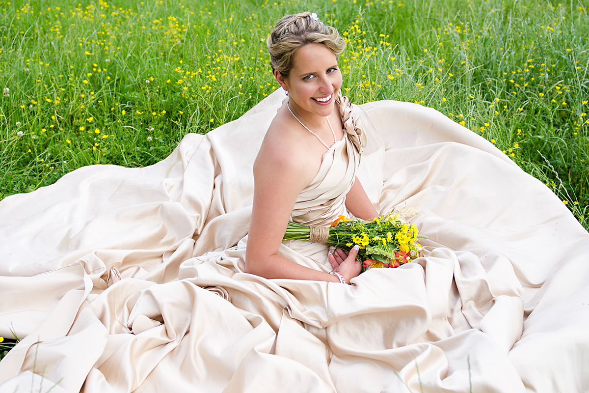 stunning bride portrait captured by northland wedding photographer - Angelika Thorn