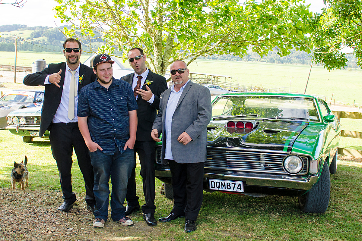 groom and his family nz